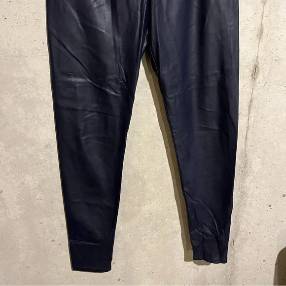 Lauren Ralph Lauren Faux Leather Leggings sz 8 Navy Blue Pull On Elastic Waist - Picture 2 of 11